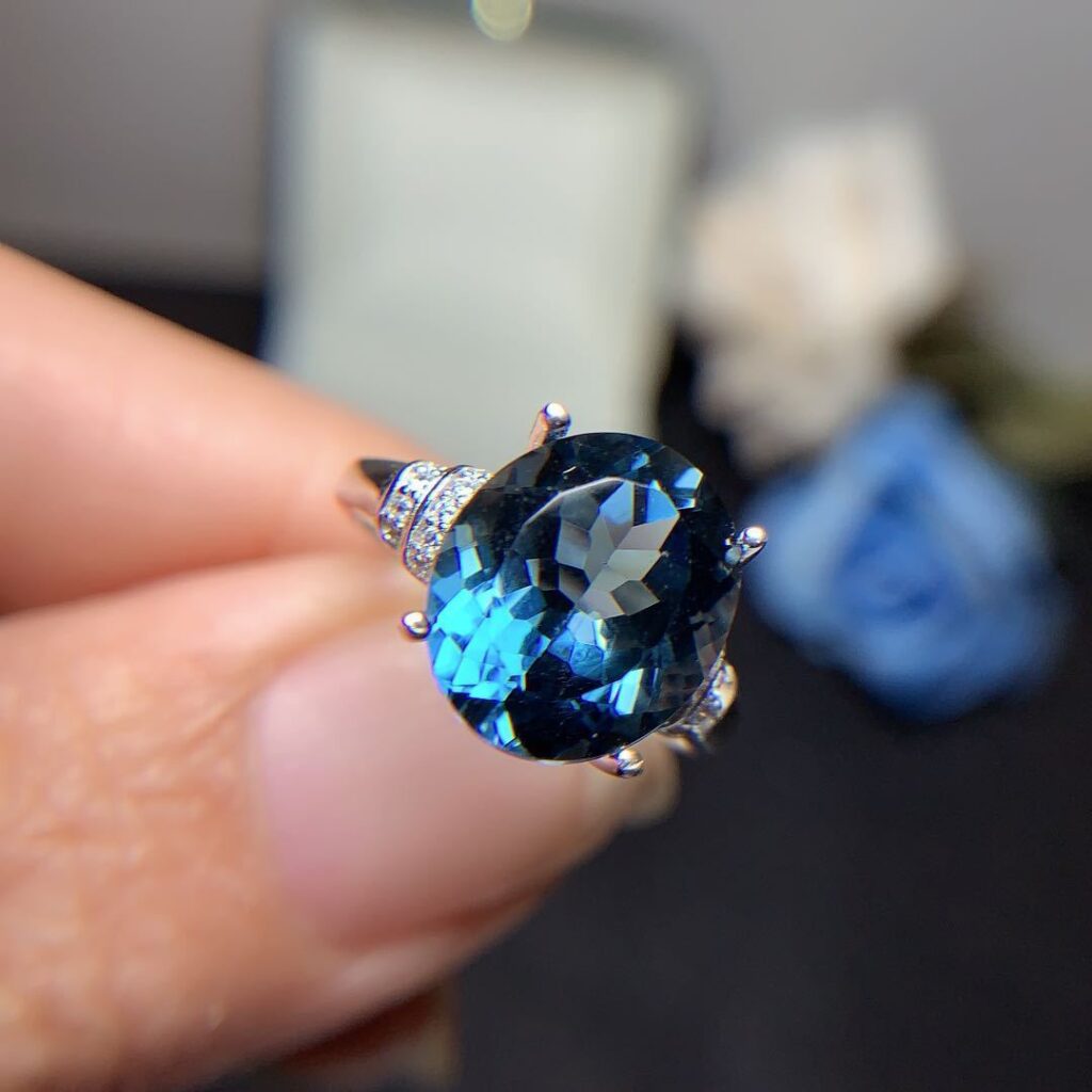 London Blue Topaz Ring Dark Blue Noble 925 Silver Inlaid - Image 2