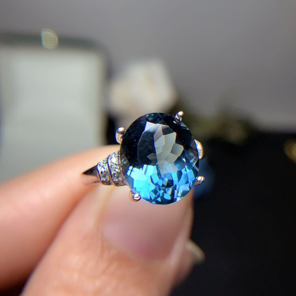 London Blue Topaz Ring Dark Blue Noble 925 Silver Inlaid - Image 3