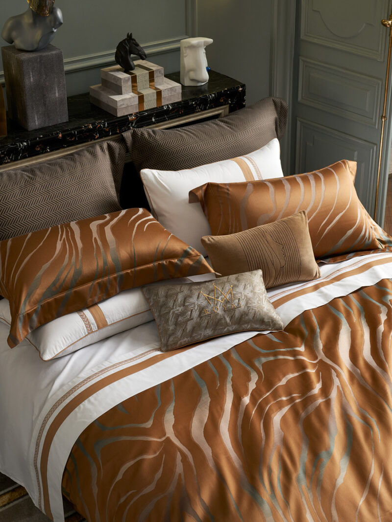 Town Style High-end Affordable Luxury Style Cotton Four-piece Bedding Set - Image 4